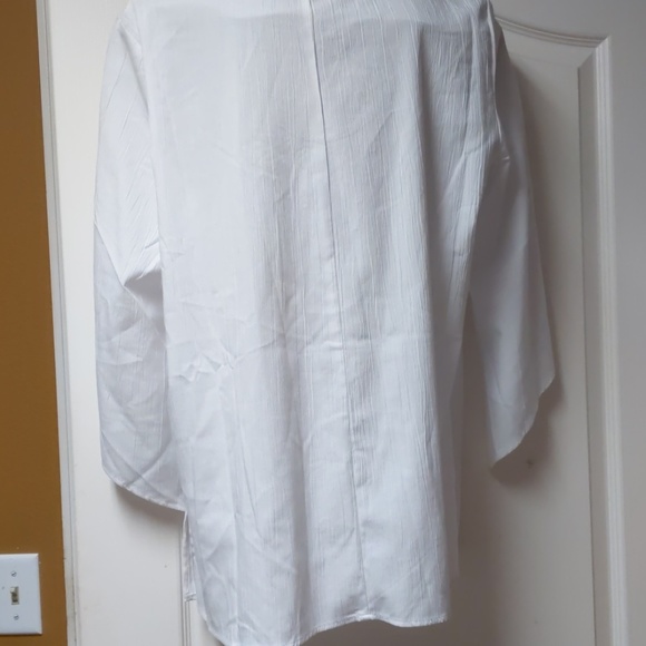 White v neck blouse with embroidery and sequin pat - Picture 4 of 7